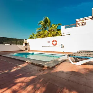 https://villa-renato.in-canary-islands.com
